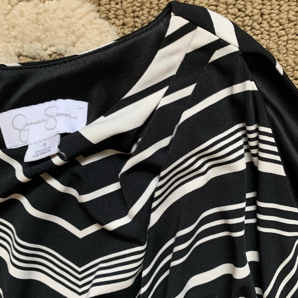 Jessica Simpson Geometric Cold Shoulder Dress - Picture 4 of 6